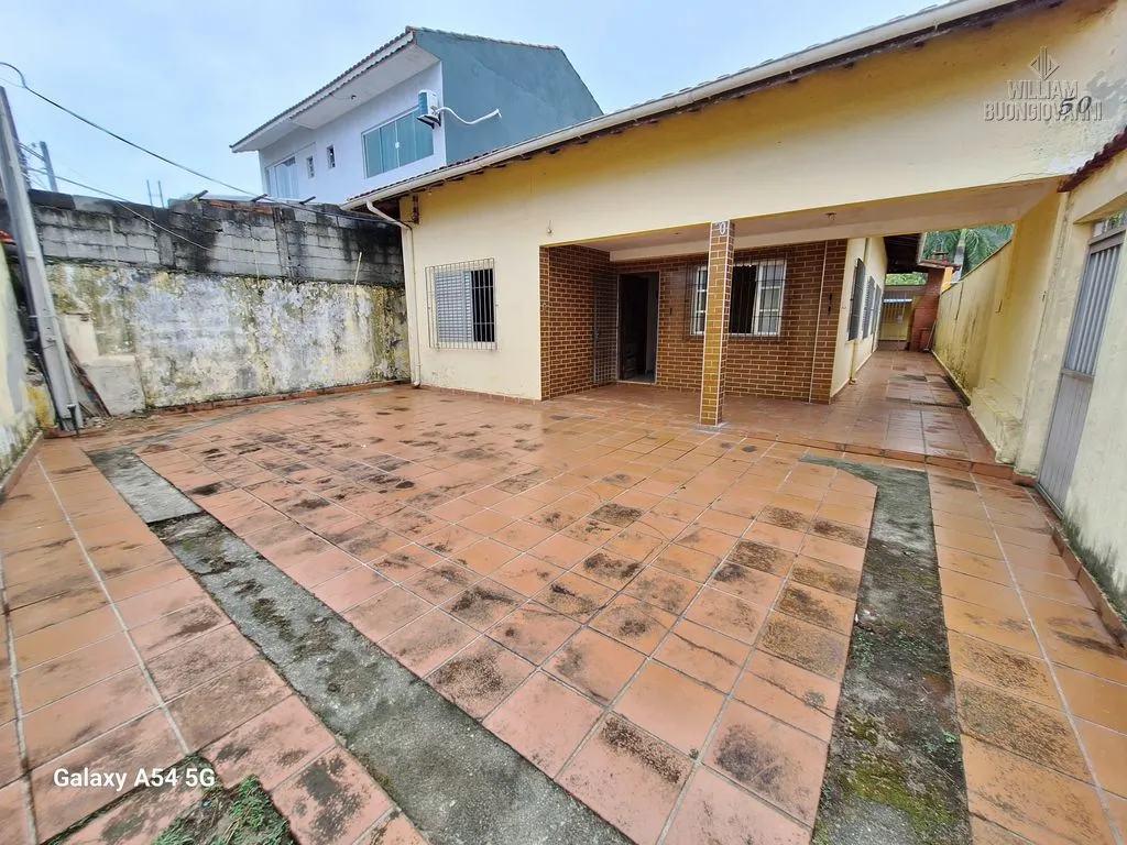 Foto do imóvel CASA EM LOCALIZAÇÃO MARAVILHOSA NO CENTRO DE MONGAGUA SP em Vila São Paulo, Mongaguá - SP