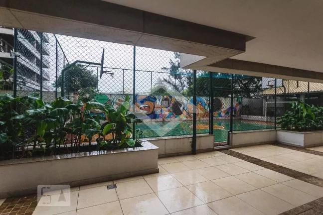 Imagem Apartamento de 2 Quartos no Condomínio Barra One para Venda