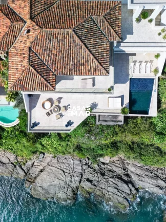 Imagem Luxuosa Casa Frente Mar em Búzios-Ferradura: 6 Suítes, Vista Deslumbrante, Piscina e Privacidade Total!