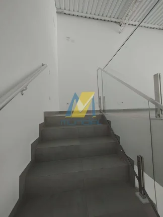 Imagem Salão Comercial Amplo para Locação 300m² | Espaço e Versatilidade