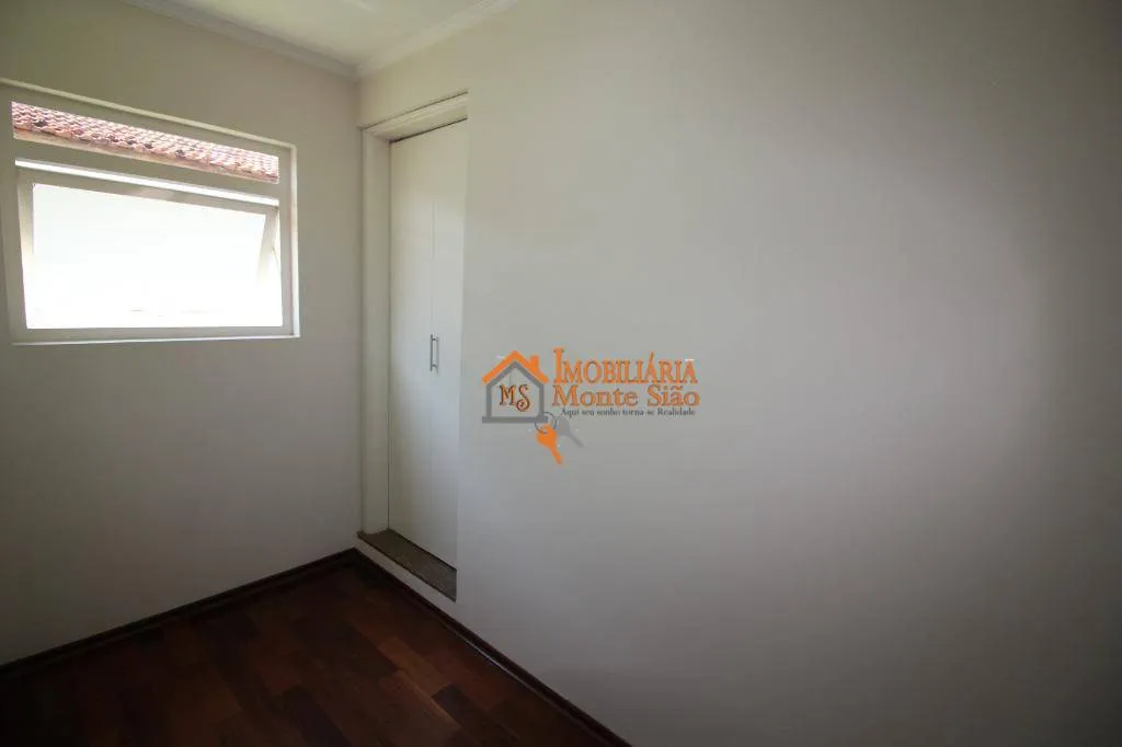Imagem Sobrado com 3 dormitórios à venda, 235 m² por R$ 980.000,00 - Jardim Santa Cecília - Guarulhos/SP