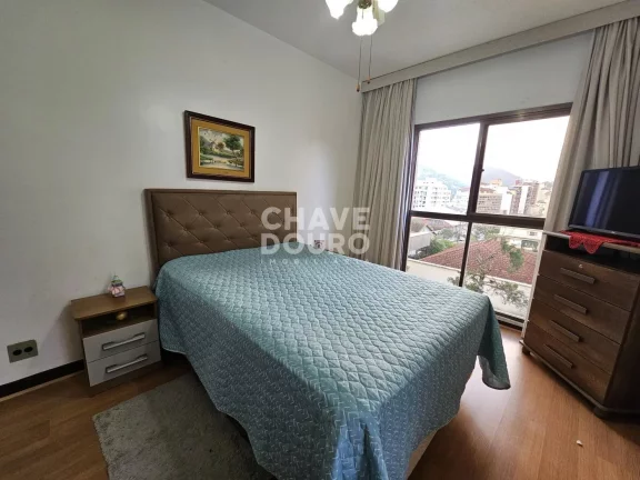 Imagem Apartamento com 4 quartos (2 suítes) 2 salas e varanda para venda em Agriões, Teresópolis RJ