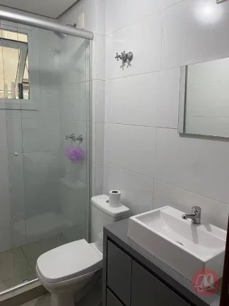 Imagem 2 Quartos, Vaga,com sacada e churrasqueira no Menino Deus