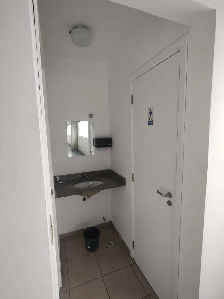 Imagem Galpão Comercial para Locação em Diadema-SP, Bairro Piraporinha: 1.025m², 7 Banheiros - Oportunidade Imperdível!