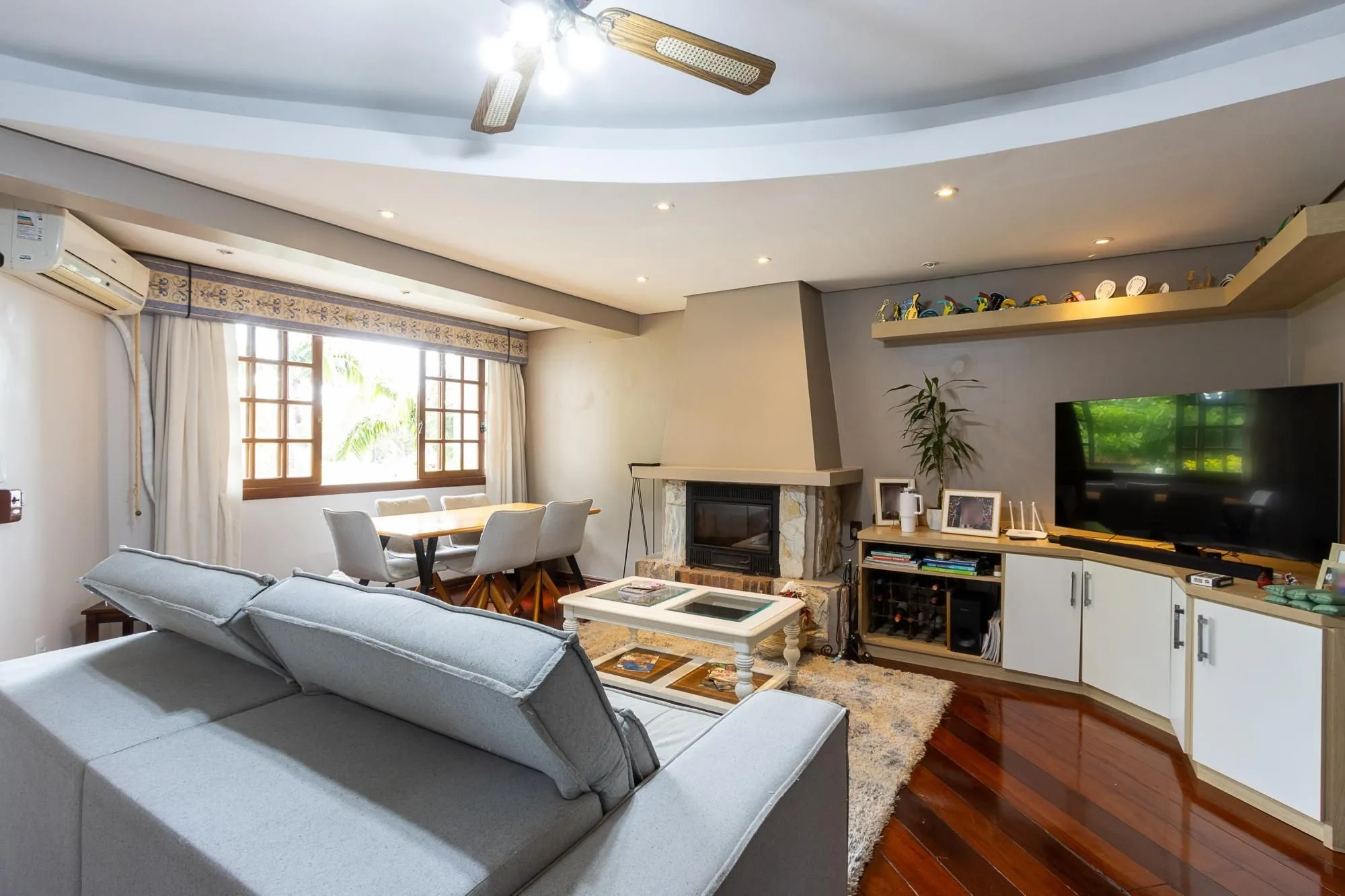 Imagem Casa Condominio para Venda - 175m², 3 dormitórios, sendo 1 suites, 4 vagas - Tristeza