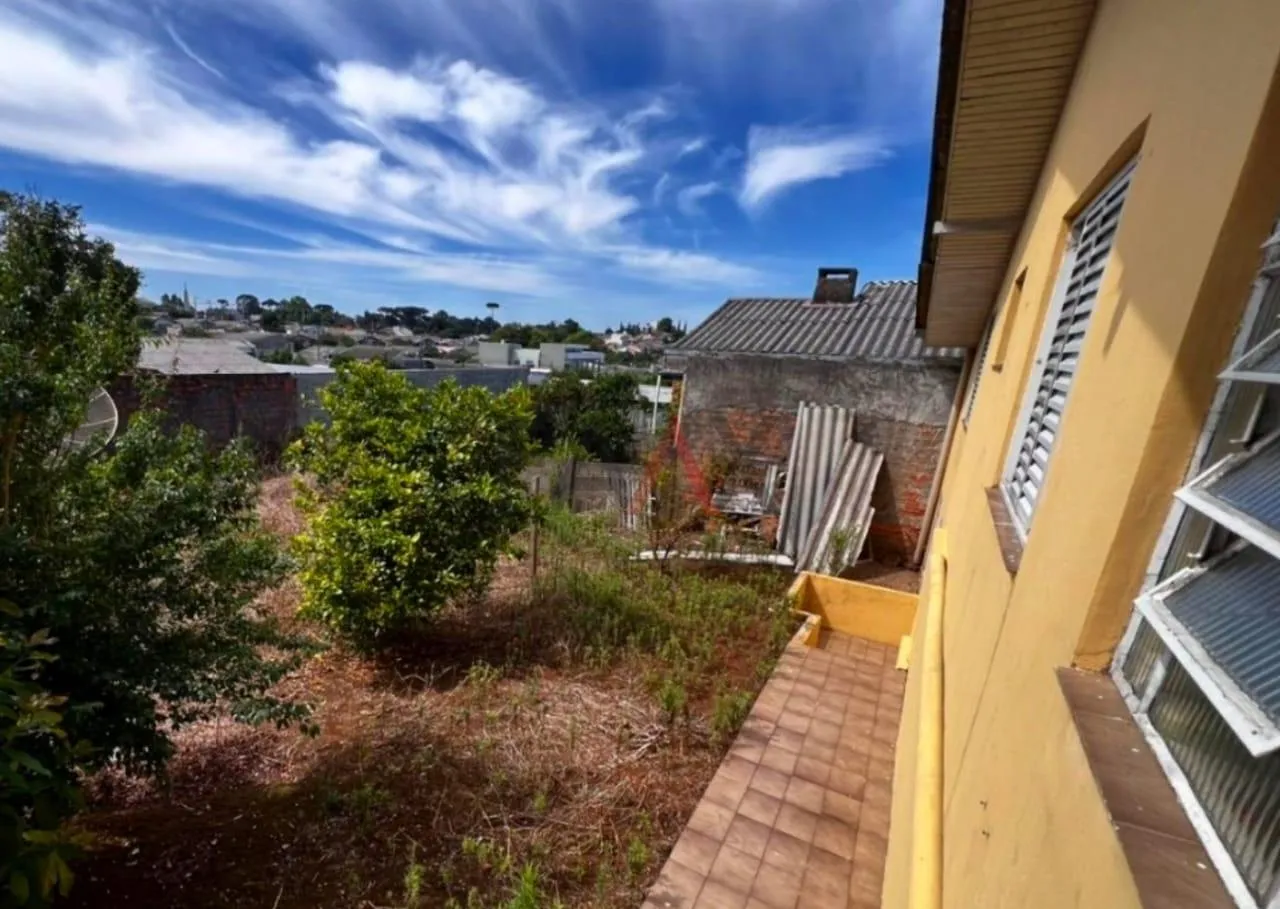 Imagem Casa para Venda no Bairro Trianon, com 3 Quartos 1 sendo Suíte