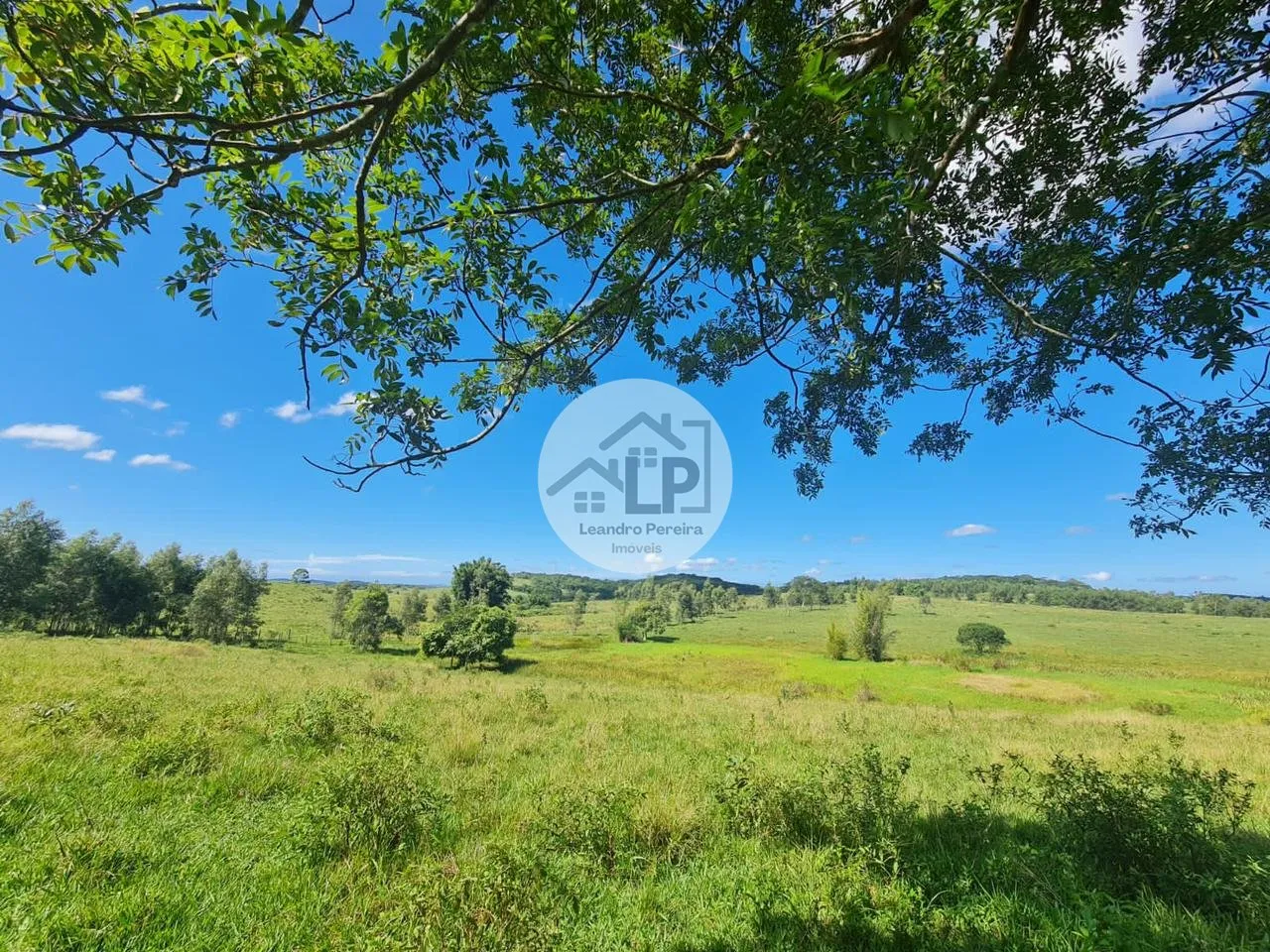 Imagem Fazenda/Sítios/Chácaras de 2300000m² no bairro Banqueiros, em Araruama