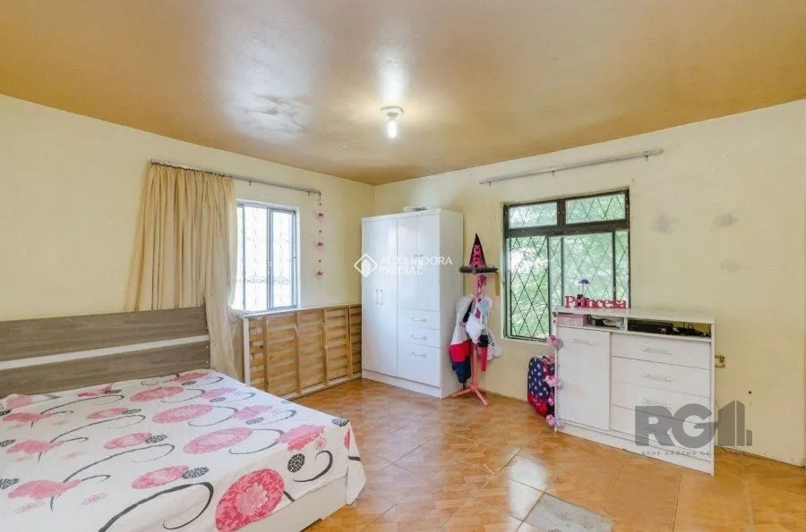 Imagem casa - 4 dorm - 3 vagas - 280 m² - Teresópolis