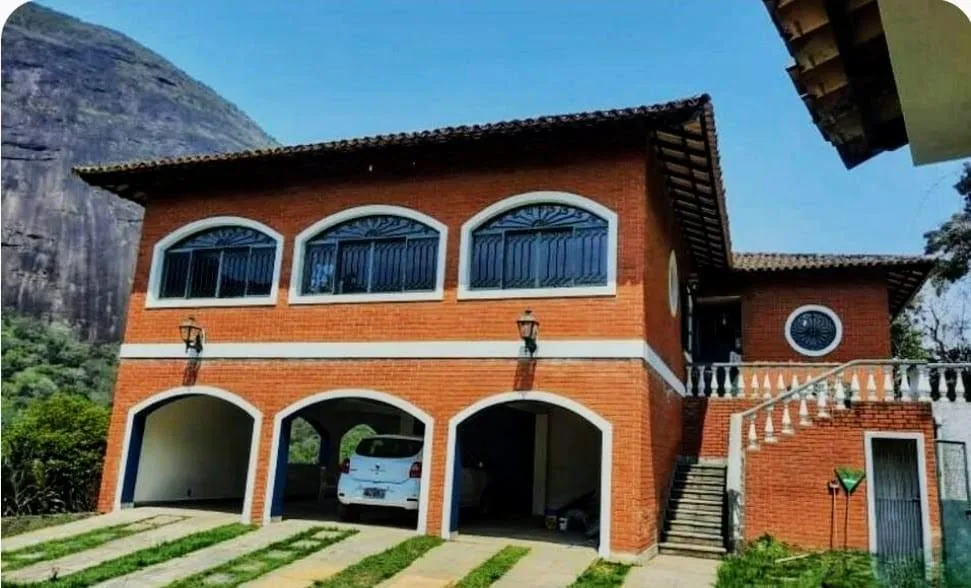 Imagem Casa para Venda em Petrópolis / RJ no bairro Fazenda Inglesa