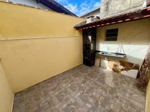 Imagem CASA REFORMADA NO CAIÇARA - APENAS 400 METROS DA PRAIA!