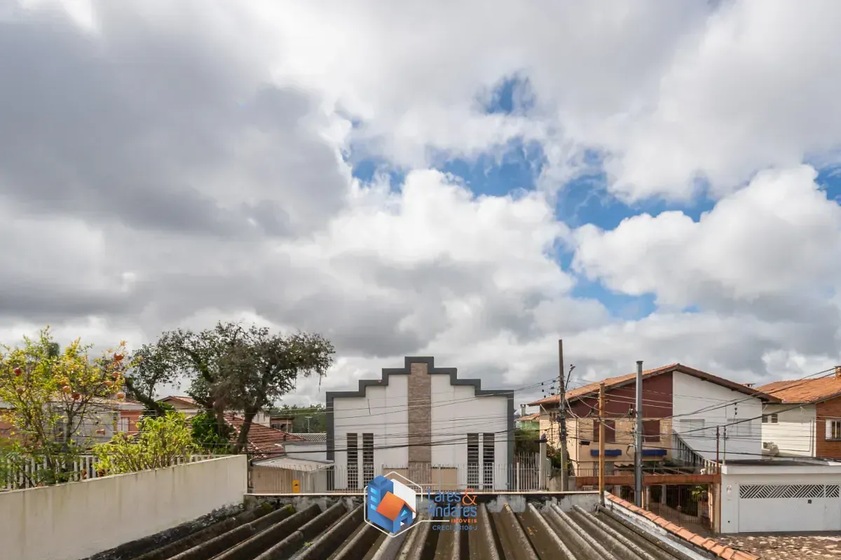 Imagem Sobrado para venda em Vila Santo Antônio com 6 quartos, sendo 1 suíte, 236m²