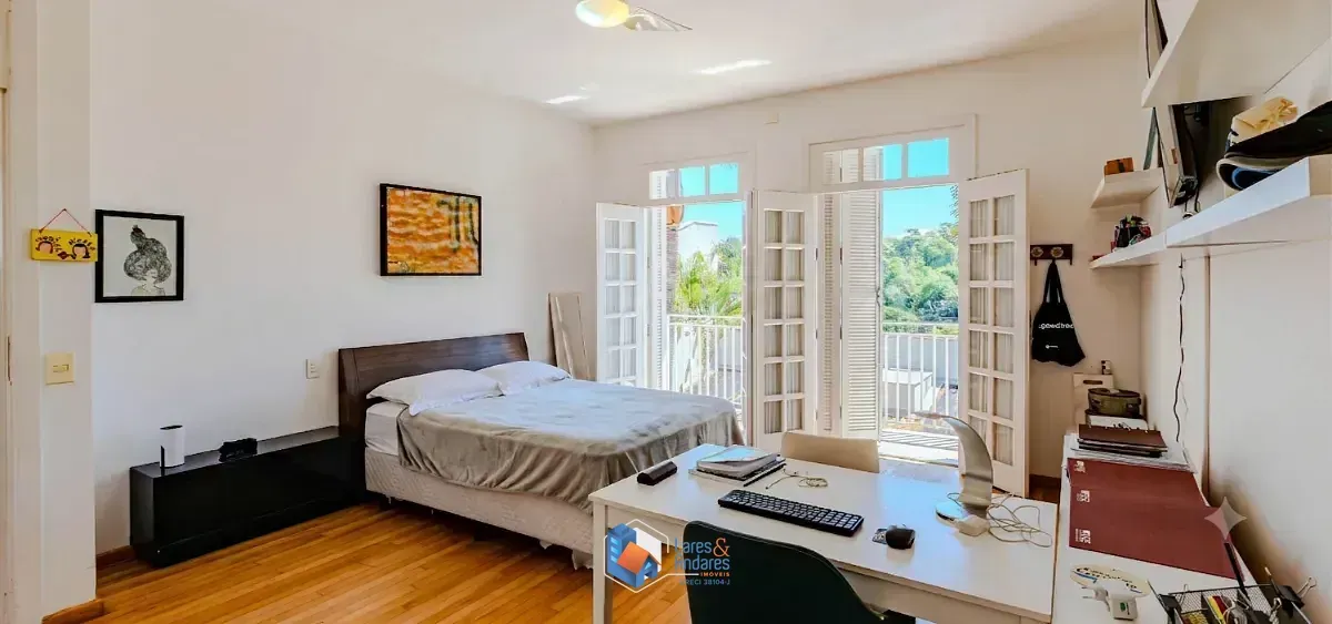 Imagem Casa para venda em Pacaembu com 3 quartos, sendo 3 suítes, 350m²