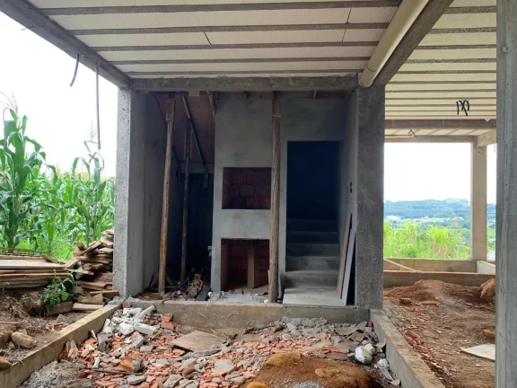 Imagem Casa para Venda em Concórdia, Santa Terezinha, 3 dormitórios, 1 suíte, 2 banheiros, 1 vaga