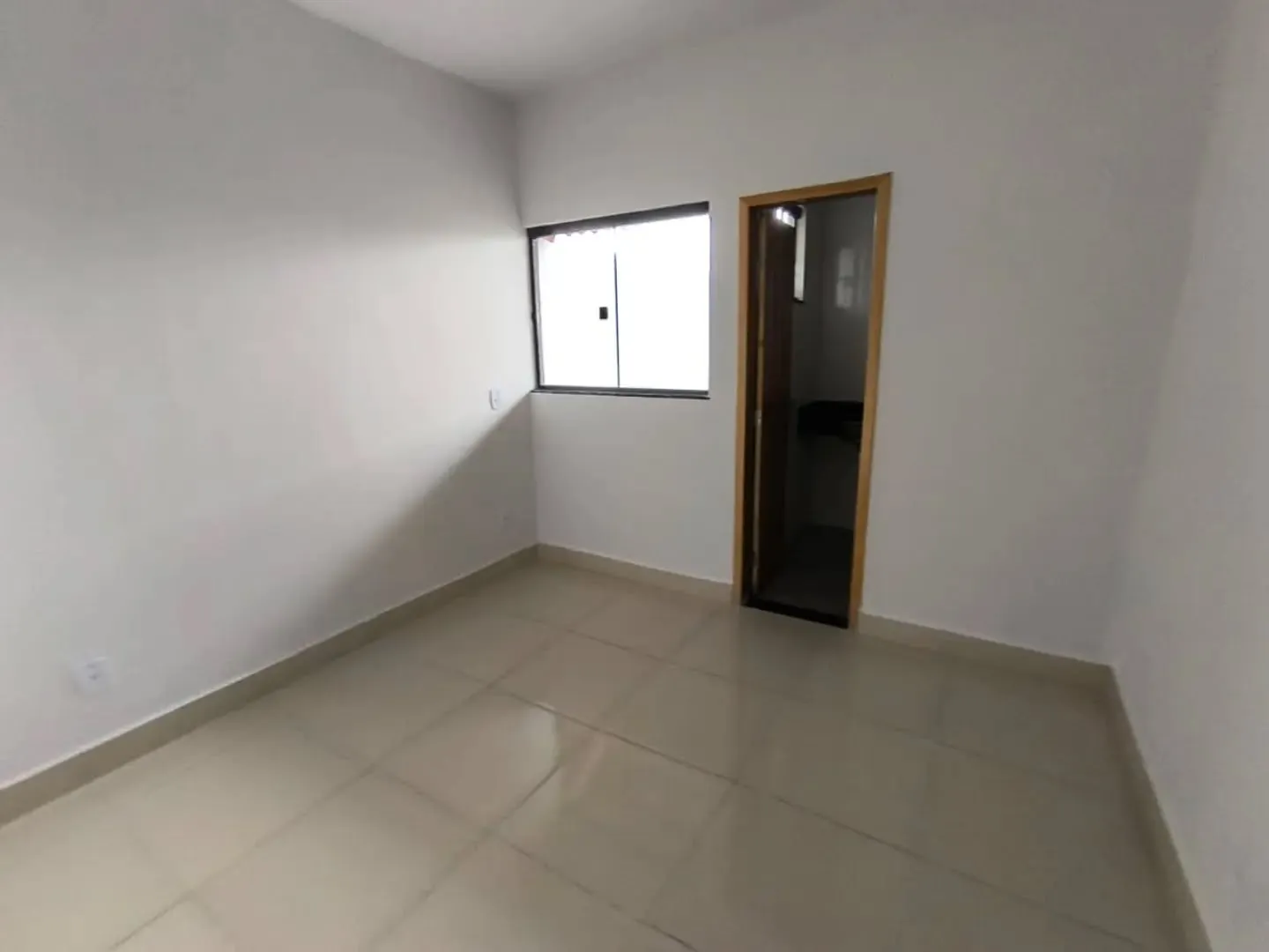 Imagem Casa De 2/4 C Suite No Santa Efigenia