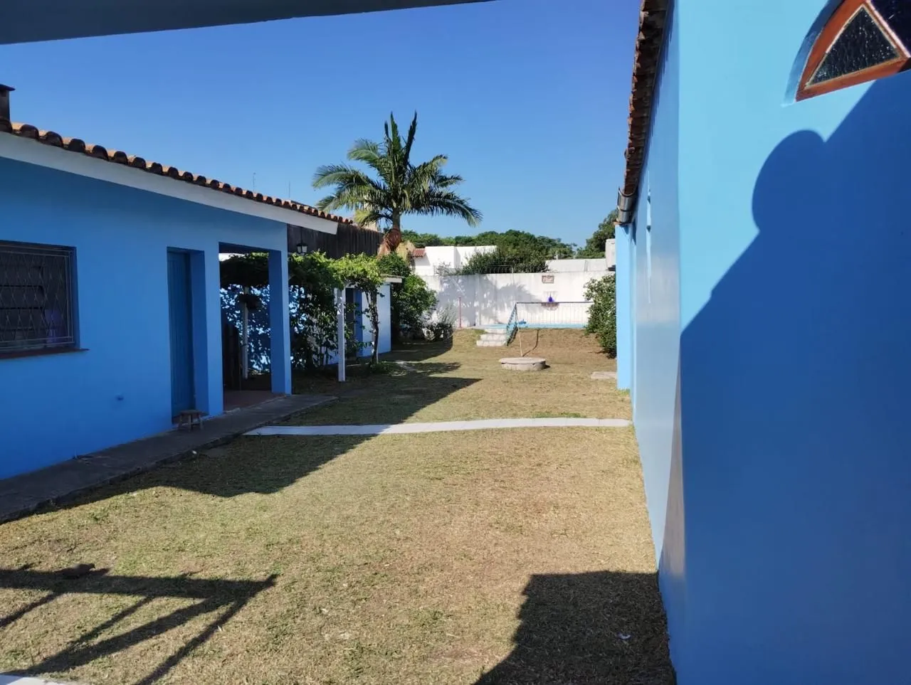 Imagem Casa em terreno amplo na Praia do Laranjal, Pelotas 4 quadras da praia
