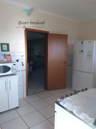 Imagem Oportunidade Imperdível: Casa à venda ou locação no Parque dos Lagos em Ribeirão Preto-SP, com 3 quartos, 1 suíte, 2 salas, 6 banheiros, 4 vagas de garagem e 354m².
