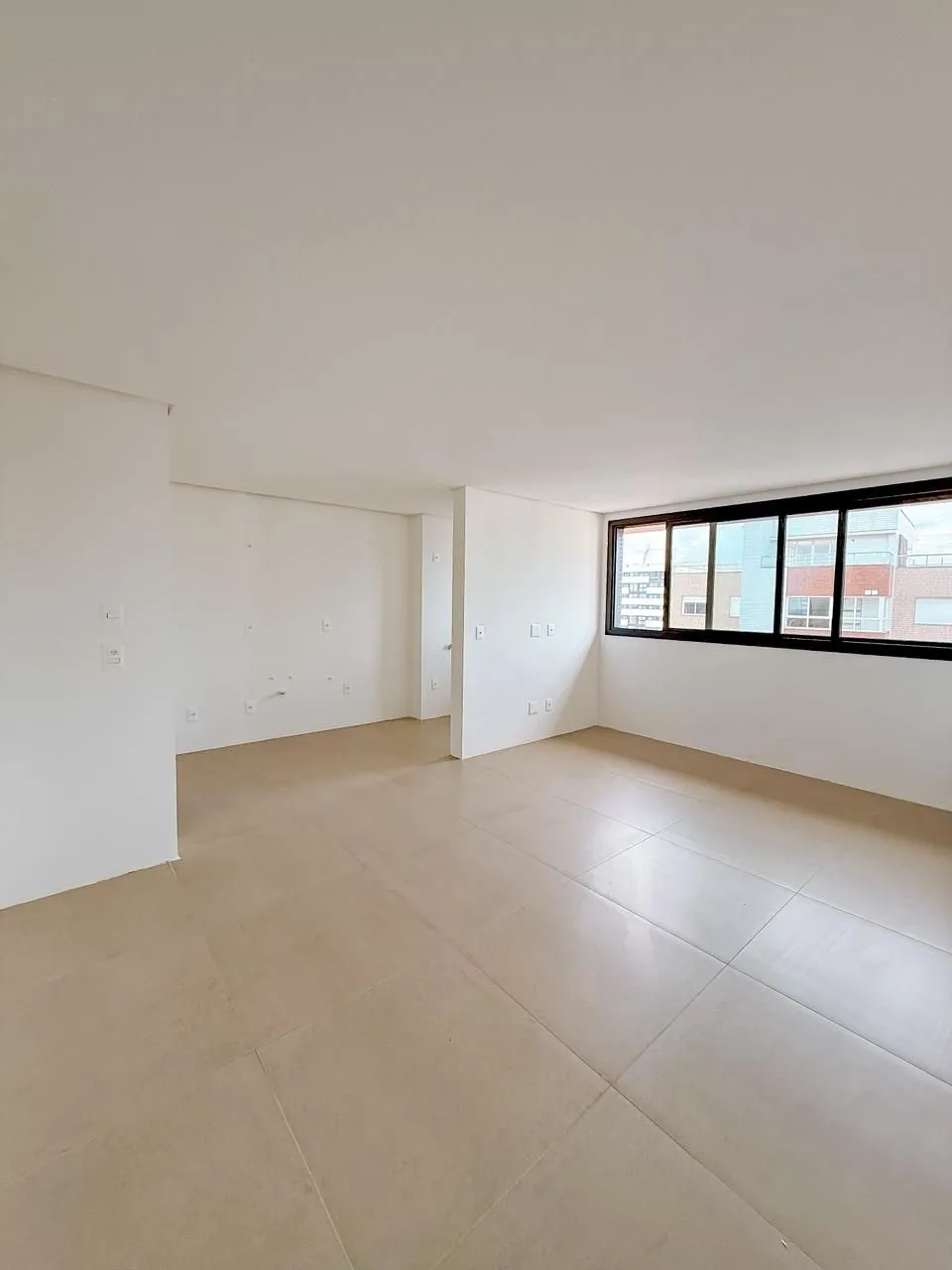 Imagem Apartamento à venda em Torres, Centro, com 2 quartos, 77.35m2