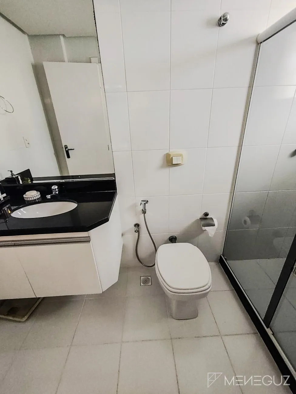 Imagem Apartamento 3Q finamente mobiliado na Orla - Av. Beira Mar, Praia do Morro - R$ 900 mil