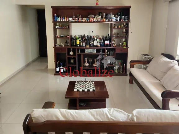 Imagem Triplex no Embaré com 5 dormitórios sendo 3 suítes 5 banheiros piscina churrasqueira e duas vagas de garagem no Embaré em Santos R$ 2.250.000,00