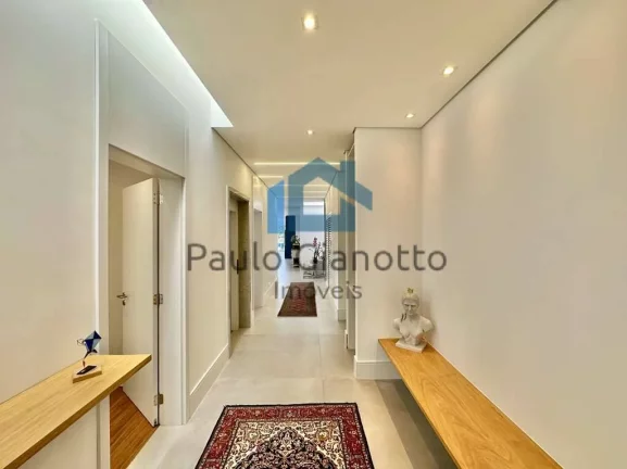 Imagem Casa Nova, mobiliada, com Elevador na Granja Viana