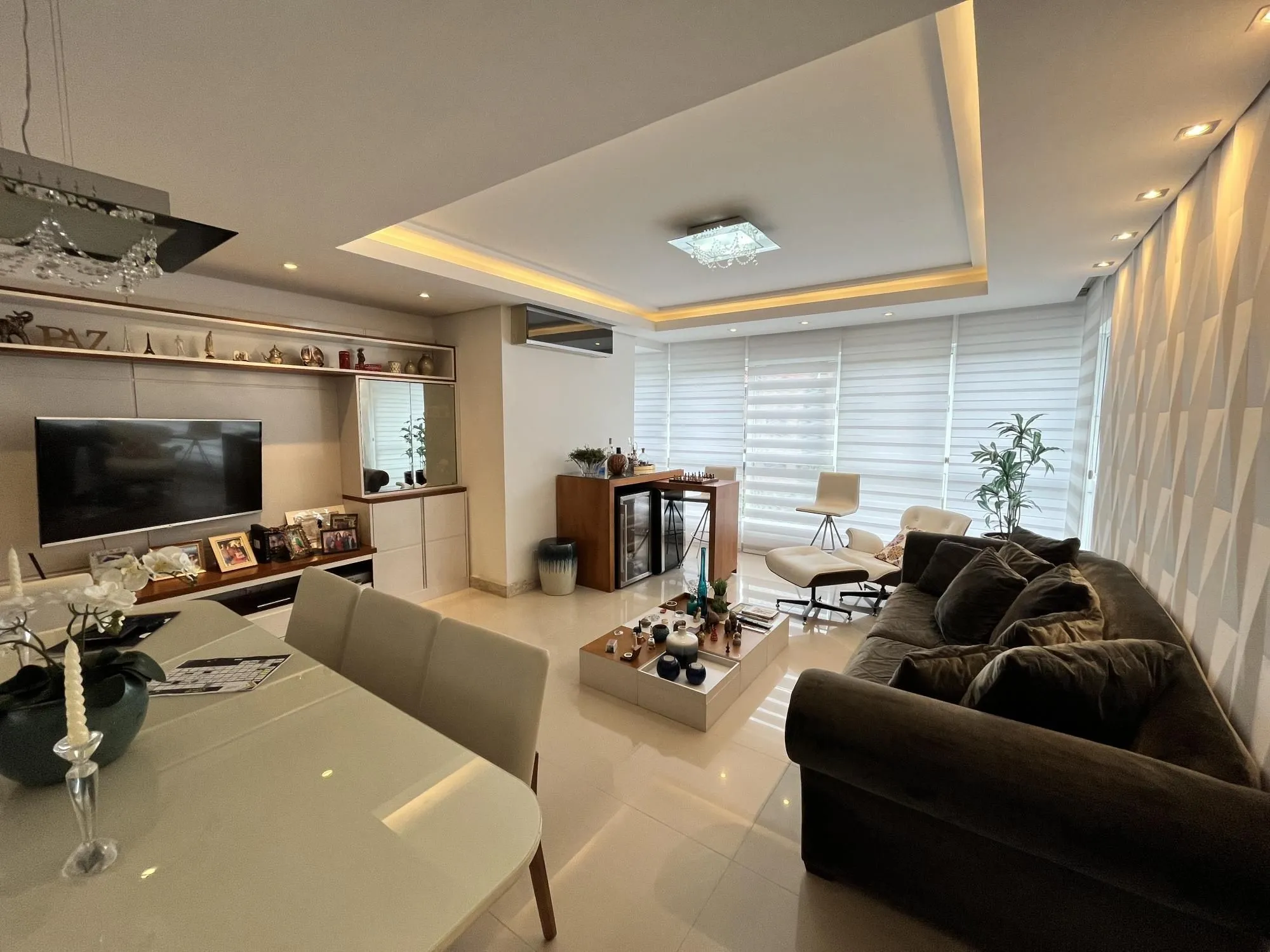 Imagem Excelente apartamento de 3 dormitórios, suíte, 2 vagas, no Bairro Boa Vista.