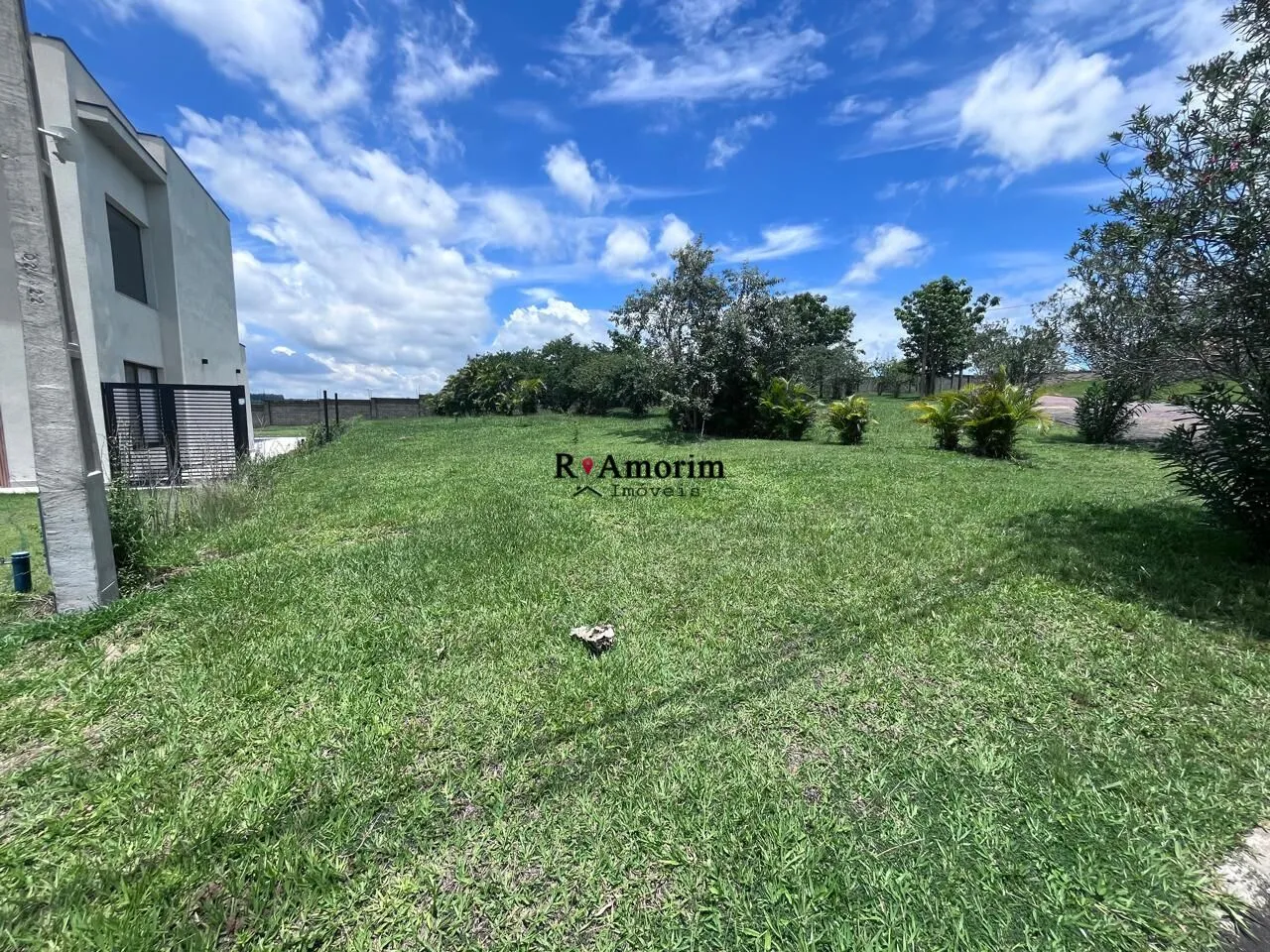 Imagem Terreno com 1.000 metros em Condominio em Itu