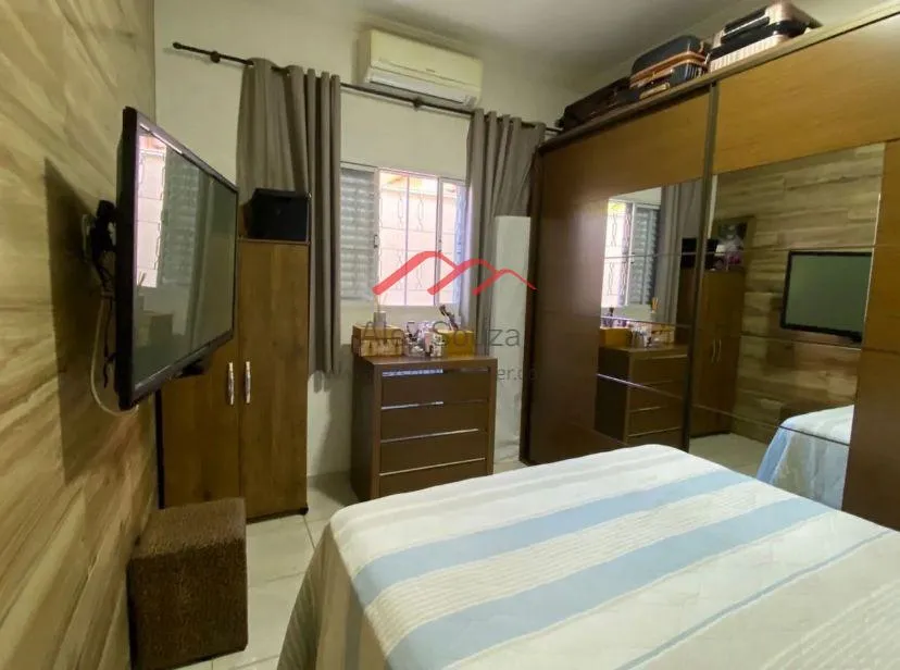 Imagem Casa para Venda em Hortolândia, Jardim Novo Cambuí, 2 dormitórios, 1 suíte, 2 banheiros, 2 vagas