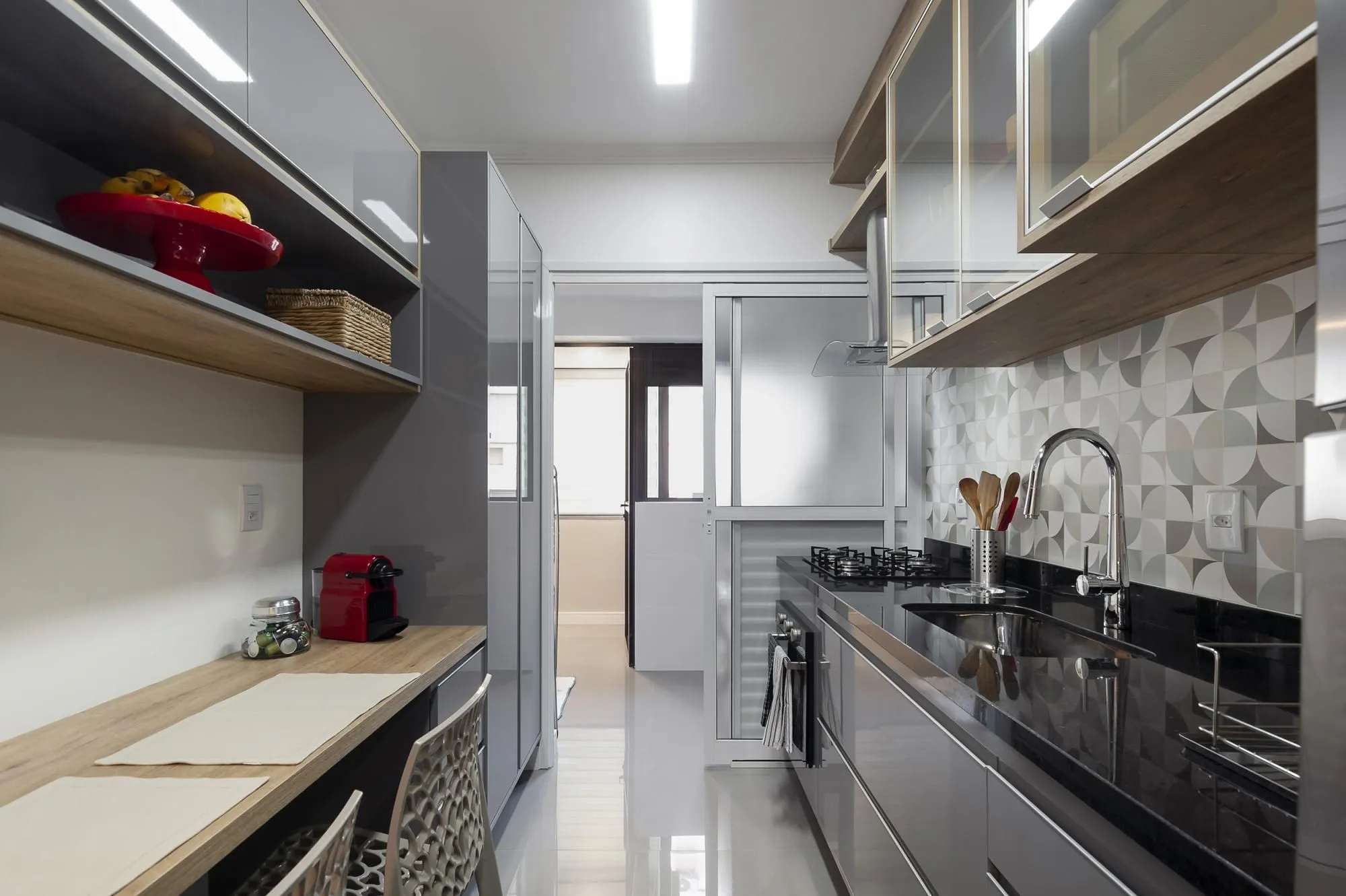 Imagem LINDO APARTAMENTO, PRONTO PARA MORAR.
