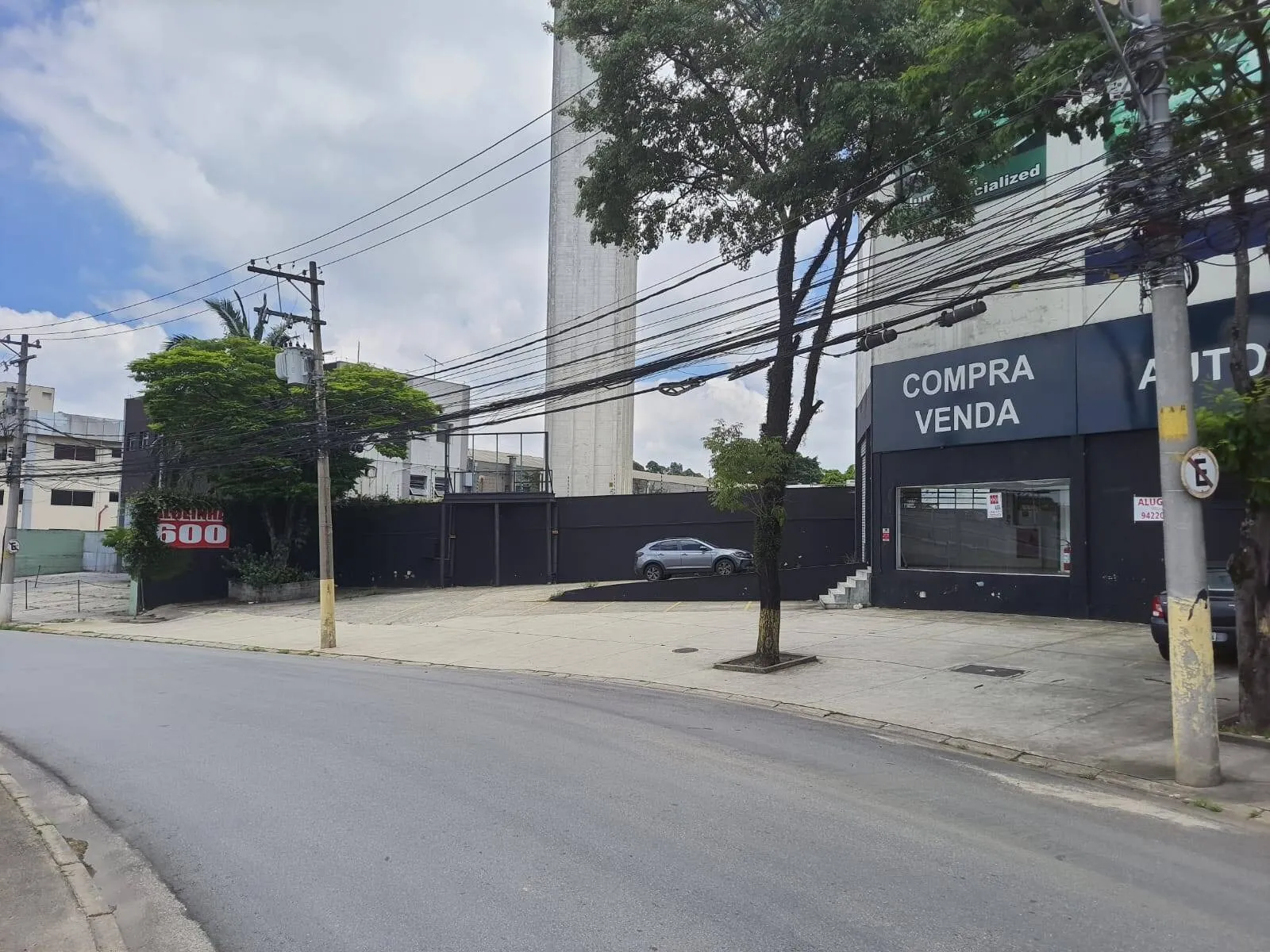 Imagem Galpão Comercial e Industrial em Alphaville - Localização Privilegiada Próxima à Estação Antônio João
