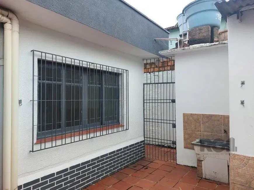 Imagem Casa de 2 dormitórios no bairro Sarandi