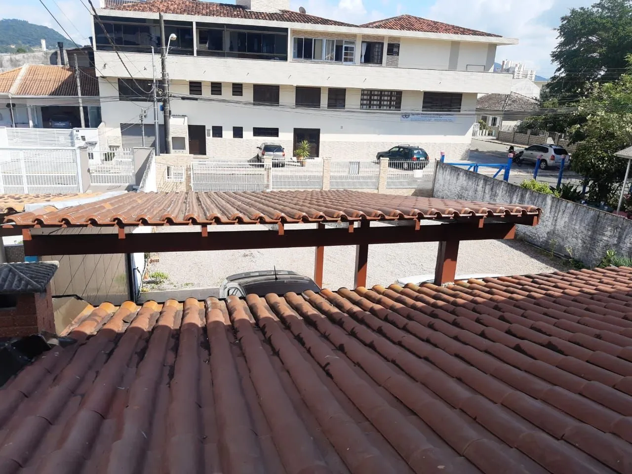 Imagem Grande Oportunidade - Casa Ampla e Recém Reformada em Localização Privilegiada