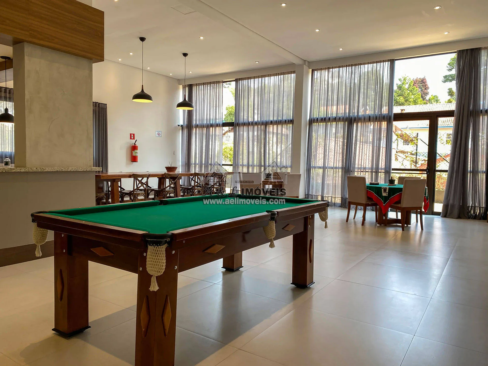 Imagem Apartamento à venda em Campos do Jordão - Com 02 dormitórios