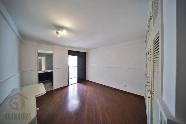 Imagem Apartamento para Alugar | 3 suítes e 3 vagas no Paraíso