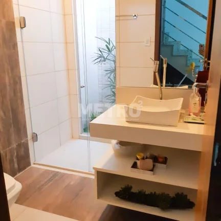 Imagem Casa, Condomínio Terra de Sonhos, 4 4 sendo 3 suítes com closet