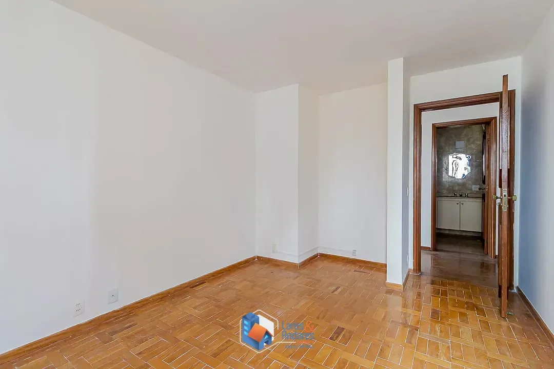 Imagem Apartamento para venda em Santa Cecília com 4 quartos, sendo 1 suíte, 233m²