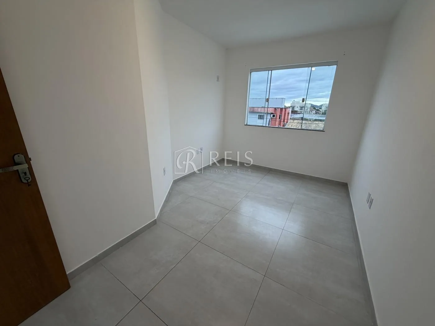 Imagem Apartamento para Venda em Rio das Ostras, Enseada das Gaivotas, 2 dormitórios, 1 suíte, 1 banheiro, 1 vaga