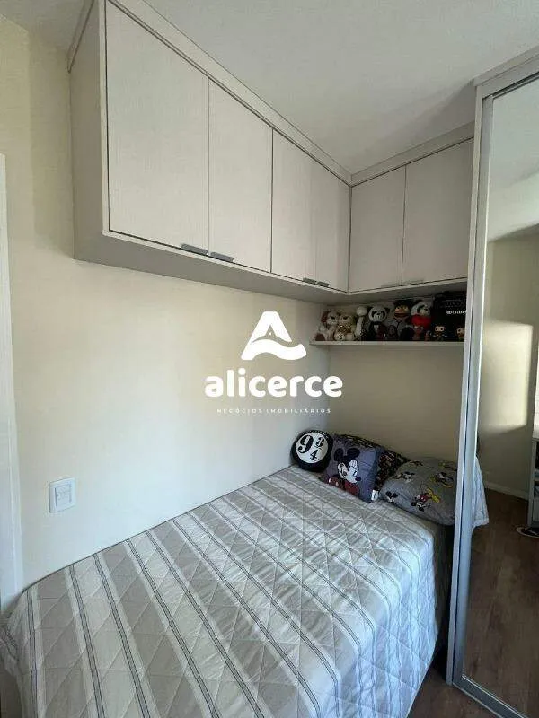 Imagem Apartamento à Venda - 3 Dorimitórios I 1 Suíte I Garagem Dupla i Semi mobiliado - no Coração do Estreito