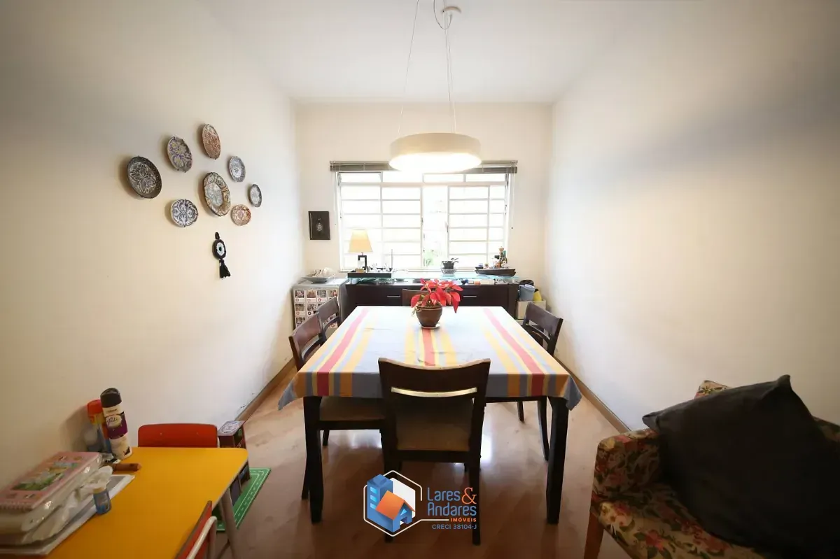 Imagem Casa para venda em Planalto Paulista com 5 quartos, sendo 3 suítes, 400m²