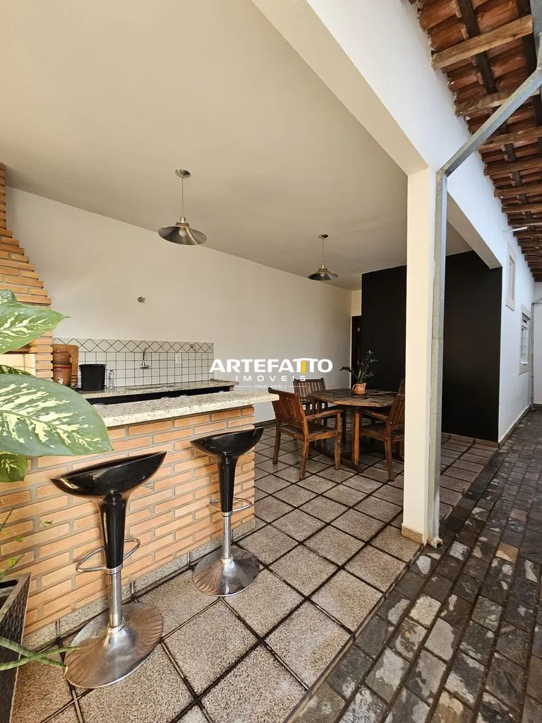 Foto do imóvel Casa com 3 dormitórios no Prolongamento Jardim Lima em Rua João Batista D'élia