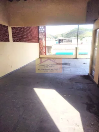 Imagem Oportunidade em Realengo: Casa Espaçosa na Rua Doze!