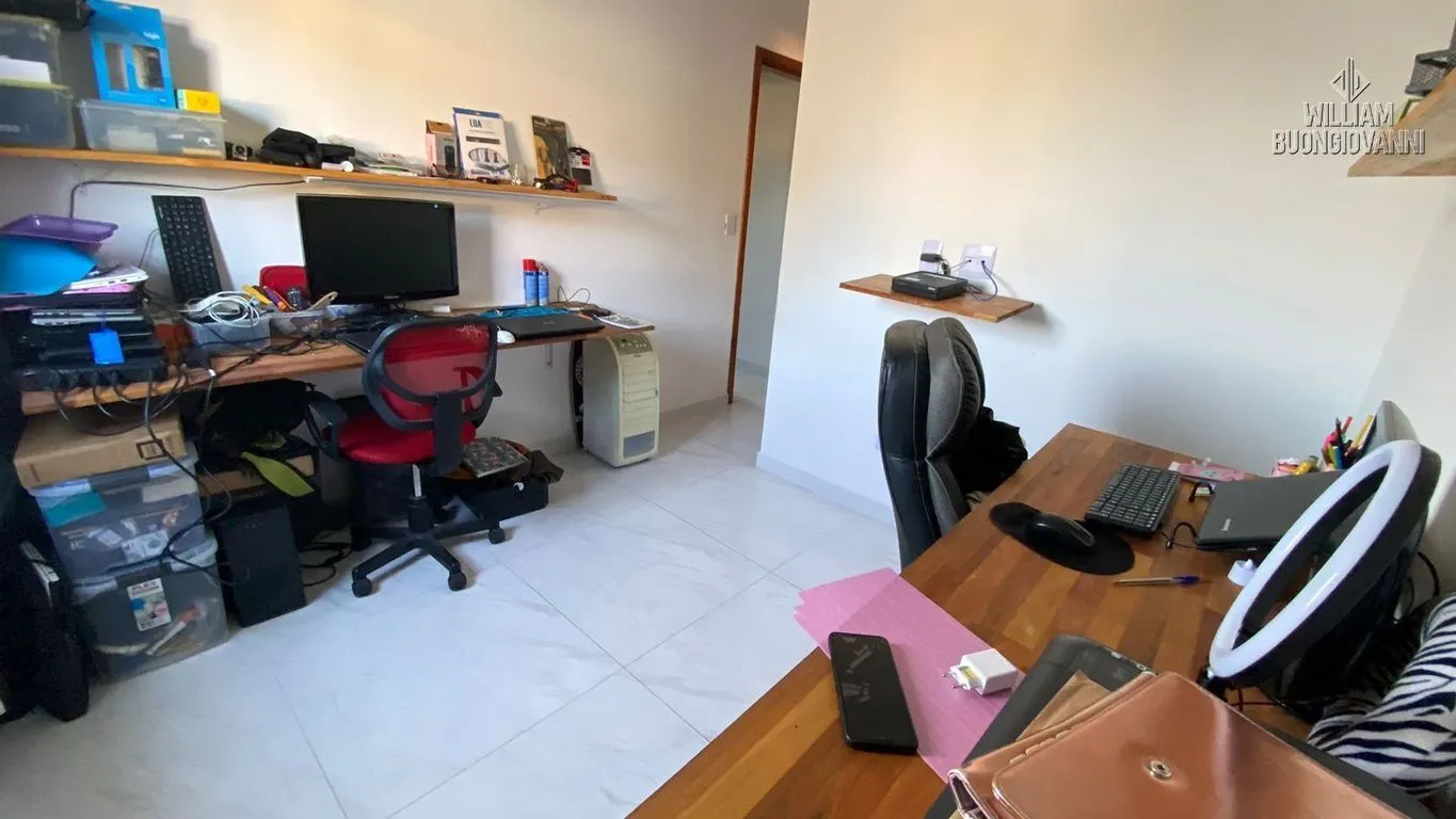 Imagem Casa de condomínio 2 dormitórios sendo 2 suítes com quintal no Tude bastos