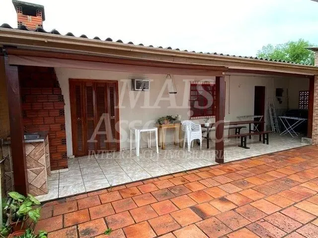 Imagem Ótima casa a venda no bairro São Jorge em Novo Hamburgo/RS - 3 Dormitórios