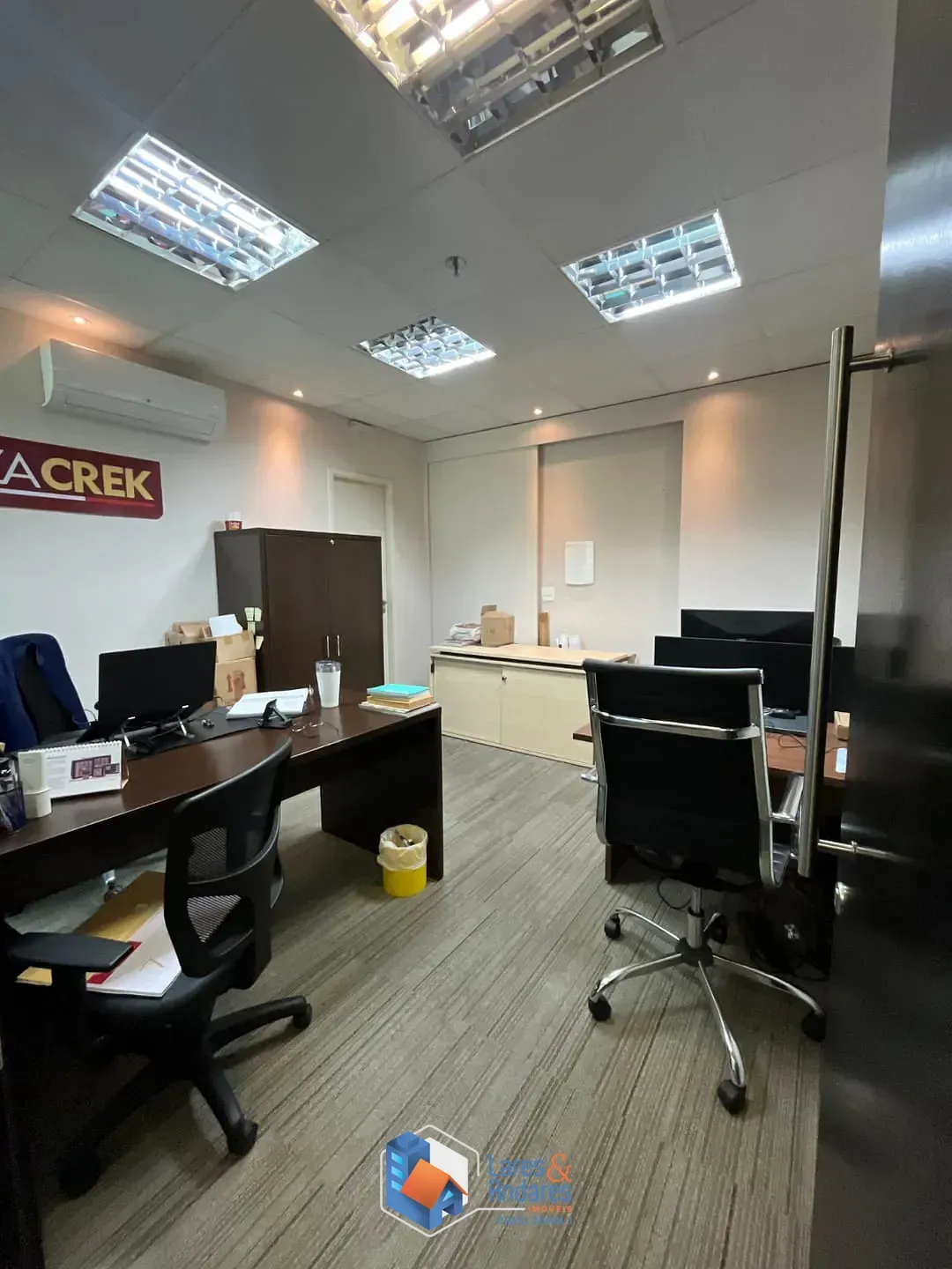 Imagem Conjunto comercial para venda em Jardim Caboré, 123m²