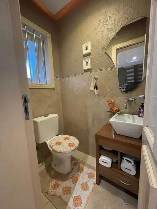 Imagem Casa 03 dormitórios no Bairro Moinhos de Vento em Canoas RS