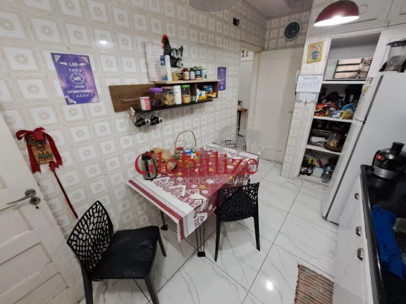 Imagem Apartamento à venda com 94m², 2 quartos, dependência, varanda de frente por R$580.000,00 no Gonzaga em Santos