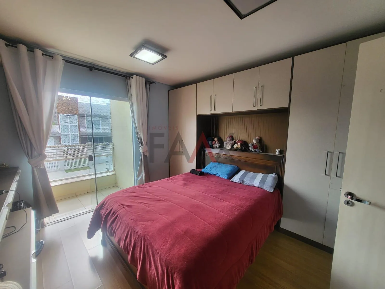 Imagem Sobrado com 3 dormitórios à venda,173.00 m², Alto da XV, GUARAPUAVA - PR