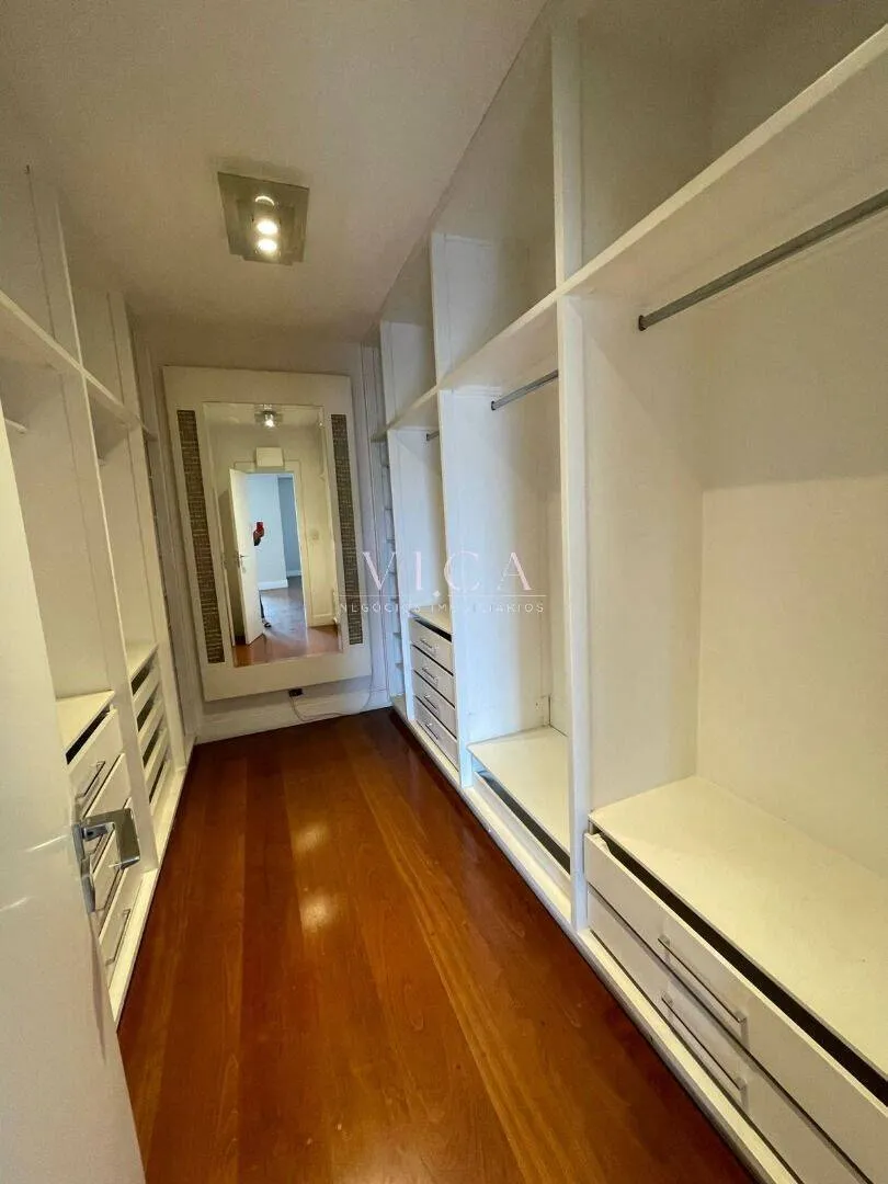 Imagem Alphaville|Resid 02 |Casa 3 suítes, piscina e lazer| R$25.000 Aluguel