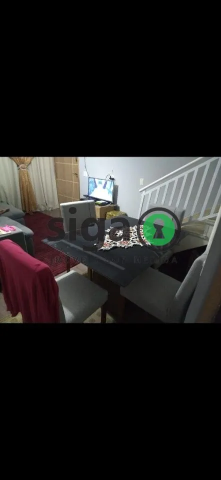 Imagem Sobrado com Quintal Amplo e IPTU Isento em Localização Estratégica.