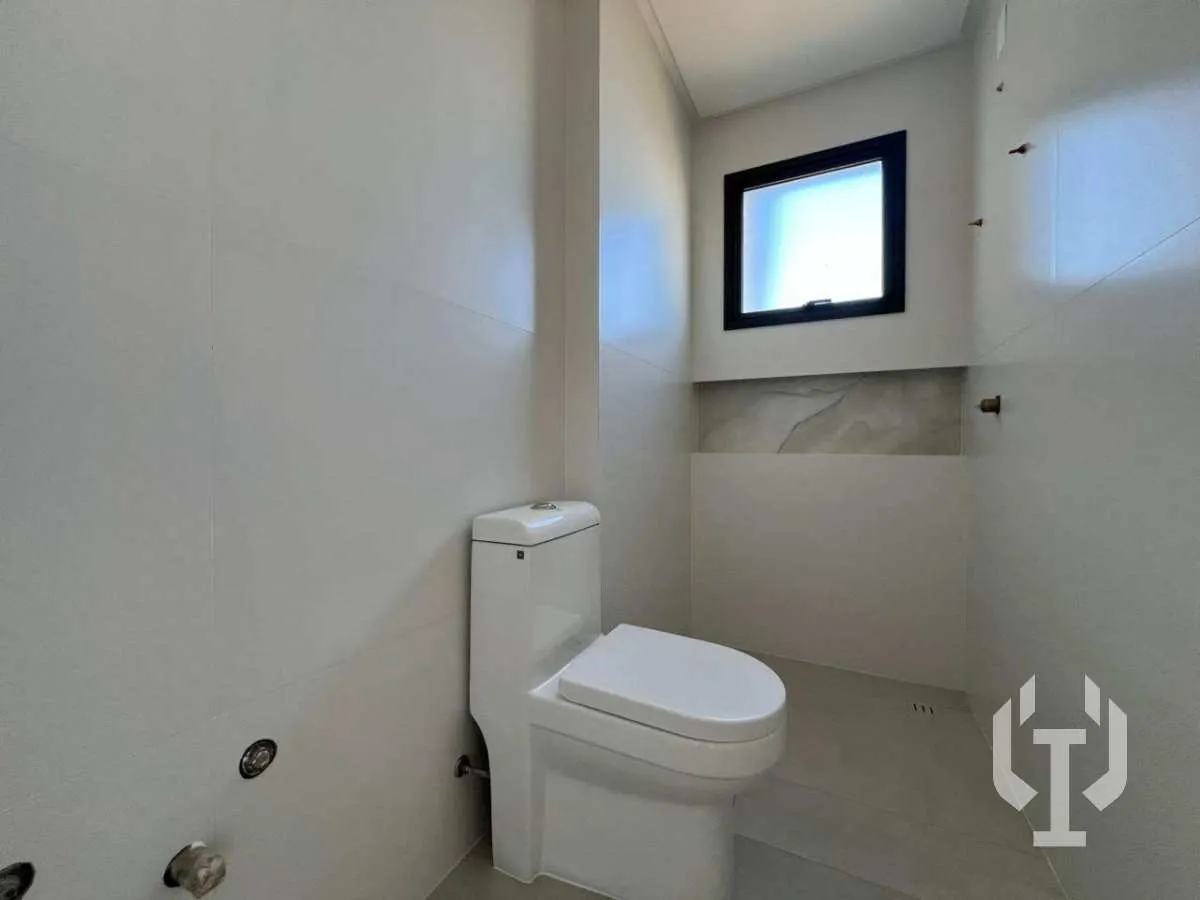 Imagem Apartamento Novo Quadra Mar com Lazer Completo em Meia Praia