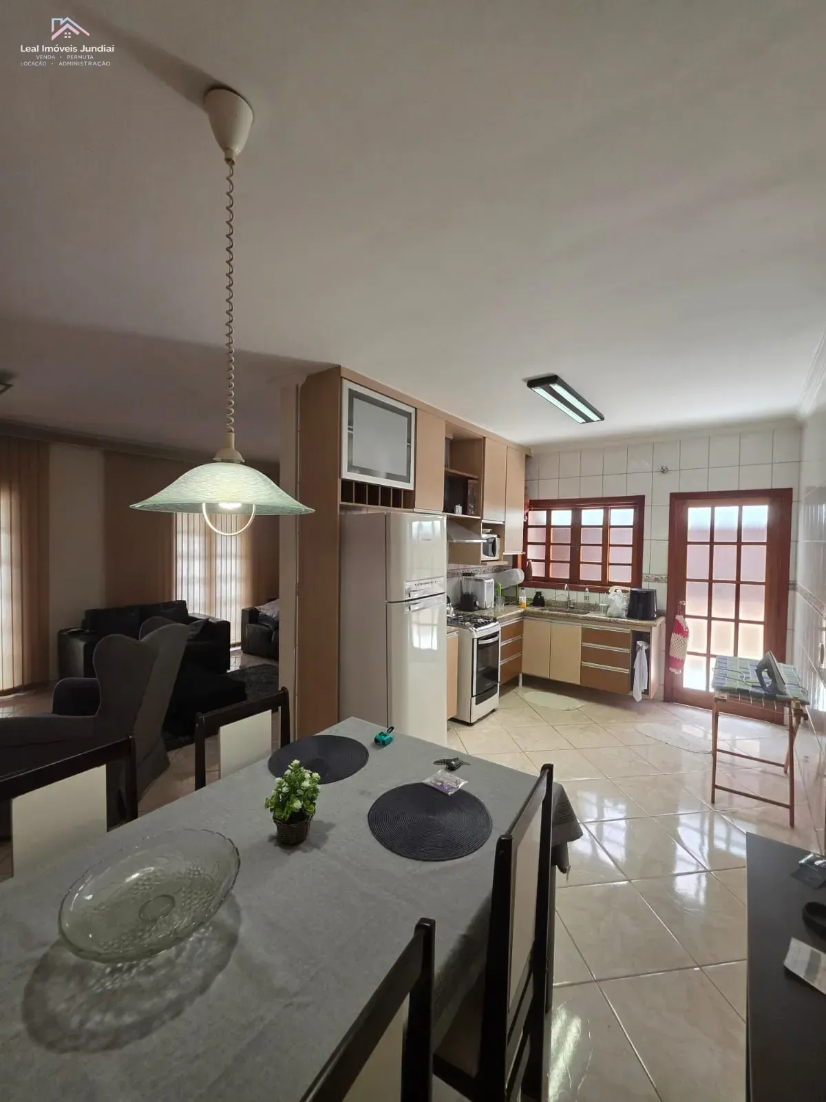 Imagem Casa à venda - Área útil 150 m2 com 2 dormitórios sendo 1 súíte - 2 vagas - Excelente Oportunidade d